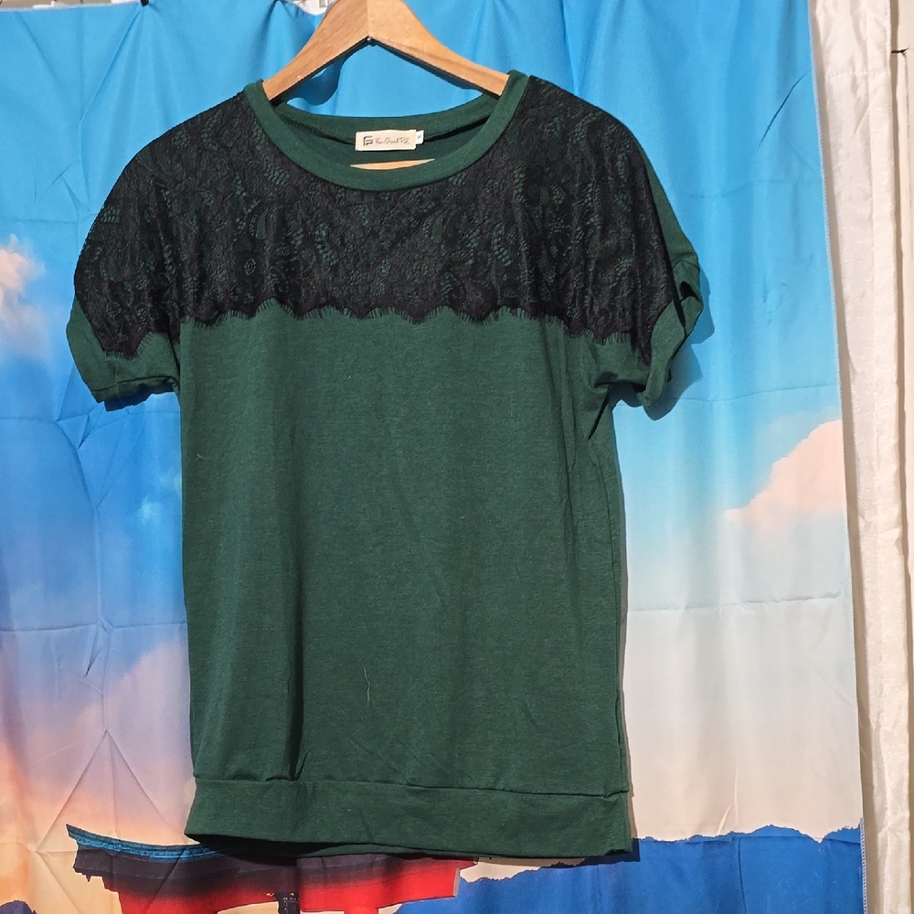 Green and Black Puff Sleeve Boxy Tee